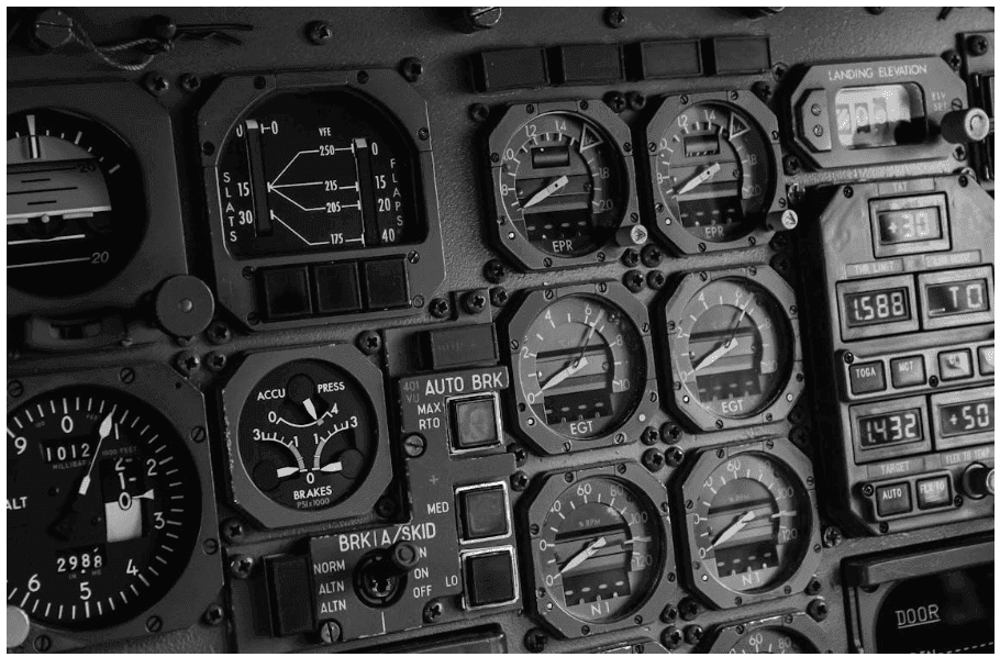 Aviation Software Development: Must-Have Features