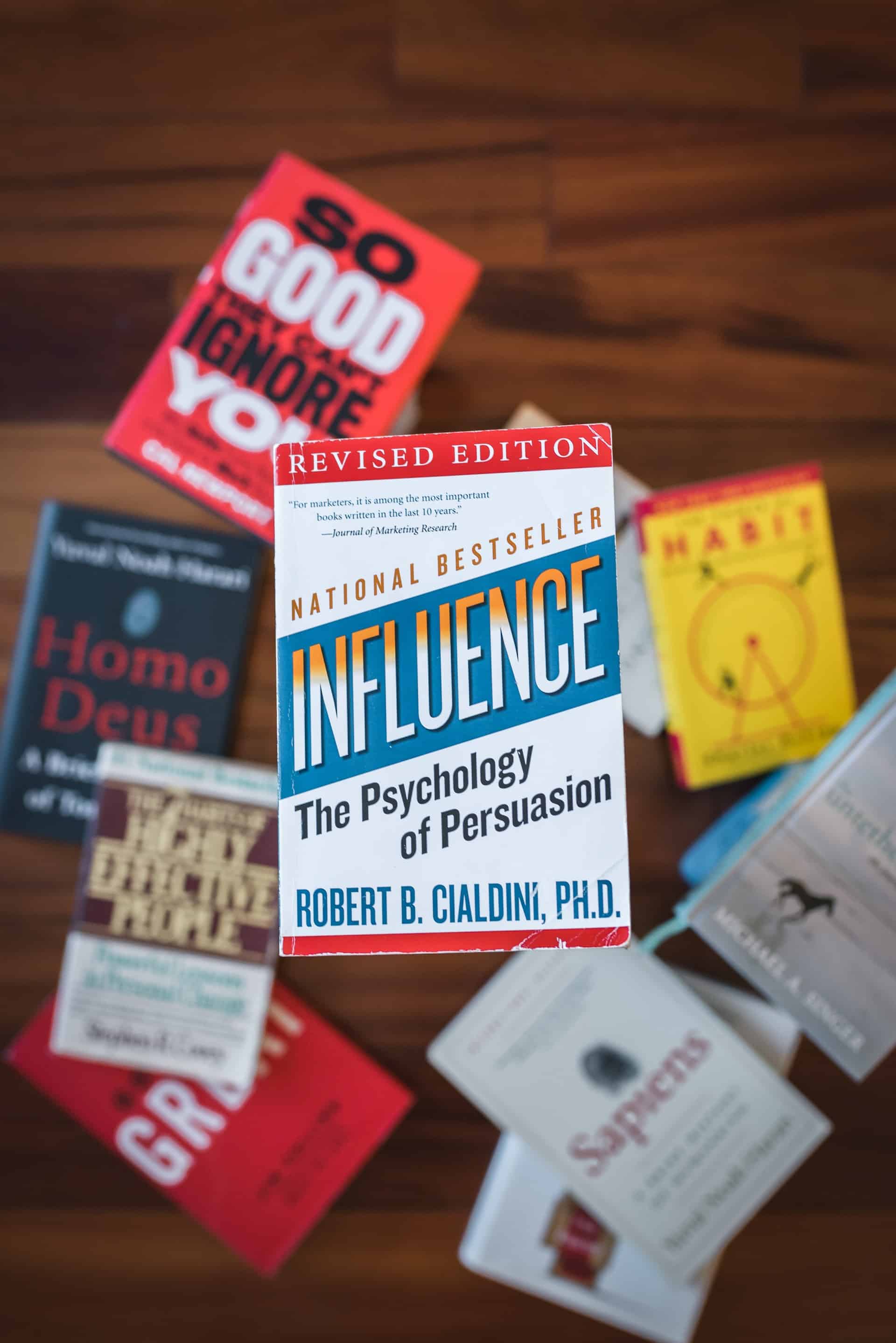 Summary of Influence: The Psychology of Persuasion by Robert B Cialdini